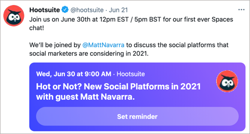 Um tweet anunciando um próximo evento online ao vivo.